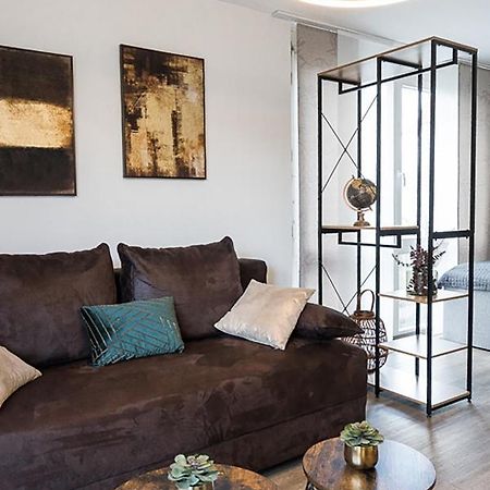 Stylisches Apartment Im Herzen Von Dresden + Parkplatz + Netflix + Self Check-In Esterno foto