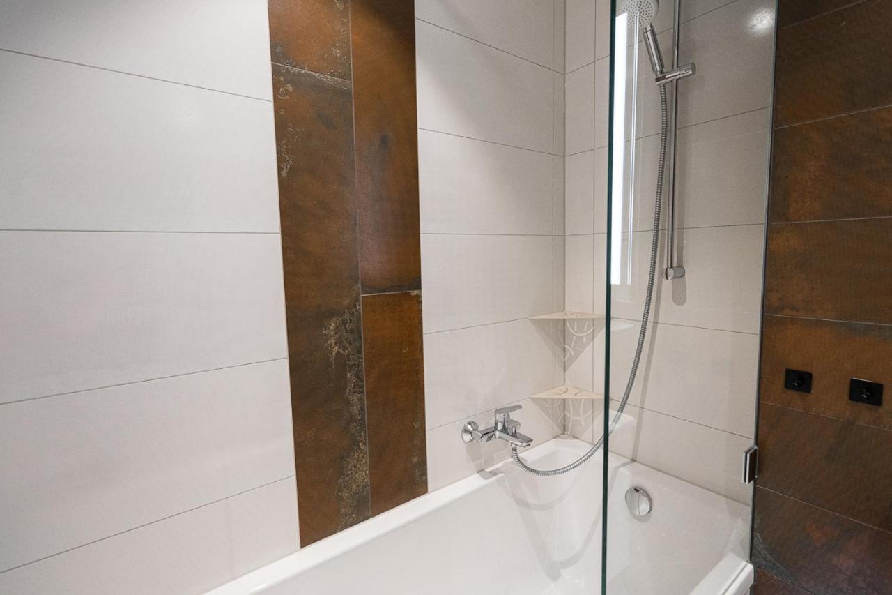 Stylisches Apartment Im Herzen Von Dresden + Parkplatz + Netflix + Self Check-In Esterno foto