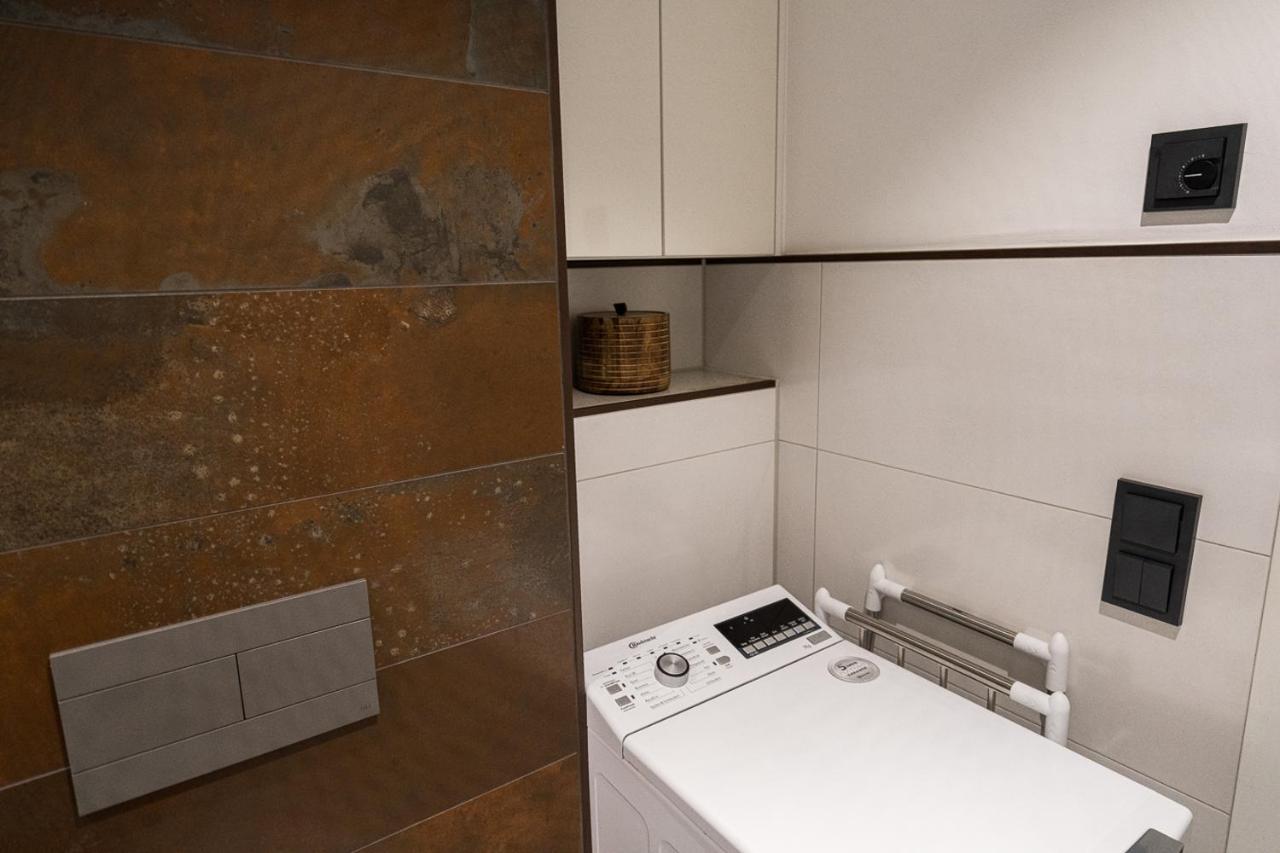Stylisches Apartment Im Herzen Von Dresden + Parkplatz + Netflix + Self Check-In Esterno foto